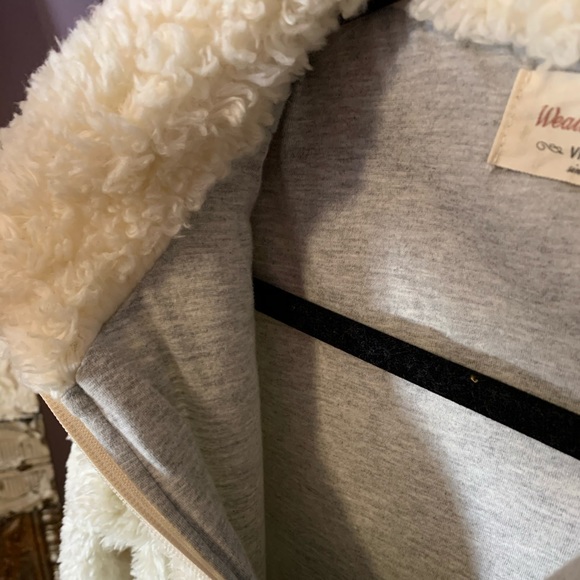 Soft Sherpa Pullover Sweatshirt - Picture 6 of 8